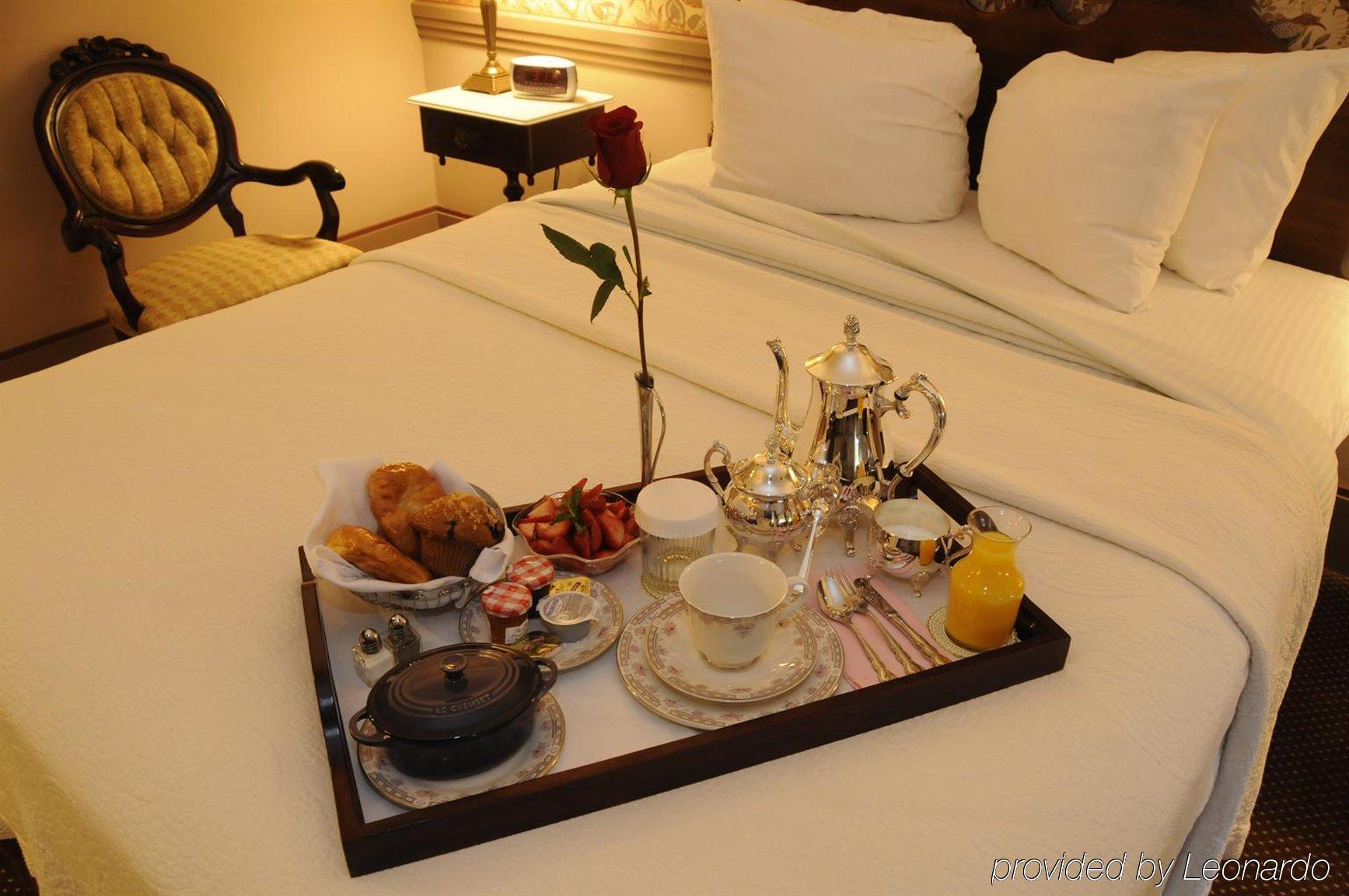 The Clarkson Inn Потсдам Номер фото
